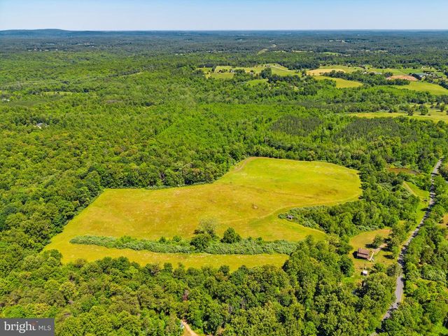 342 POES S, Amissville, VA 20106
