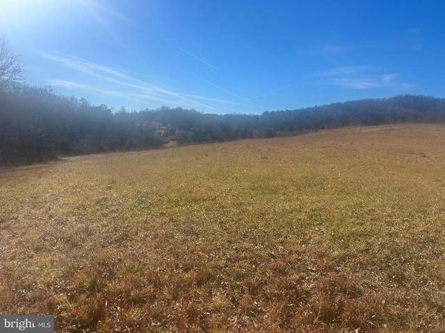 342 POES S, Amissville, VA 20106