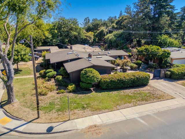 5959 Alexandria Pl, Stockton, CA 95207