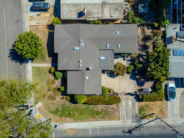 5959 Alexandria Pl, Stockton, CA 95207