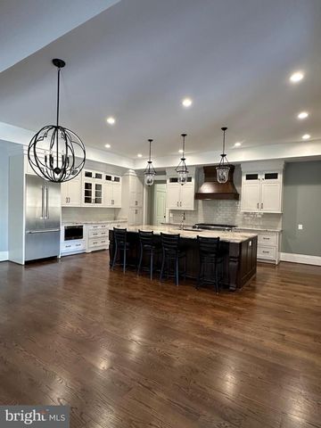 4147 OLD COLUMBIA PIKE, Annandale, VA 22003