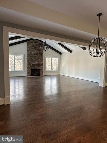 4147 OLD COLUMBIA PIKE, Annandale, VA 22003