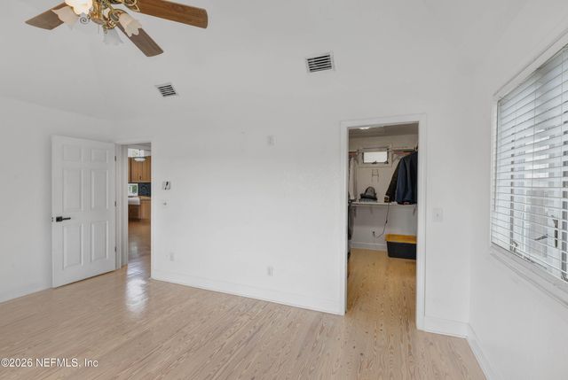11100 EMUNESS Road, Jacksonville, FL 32218