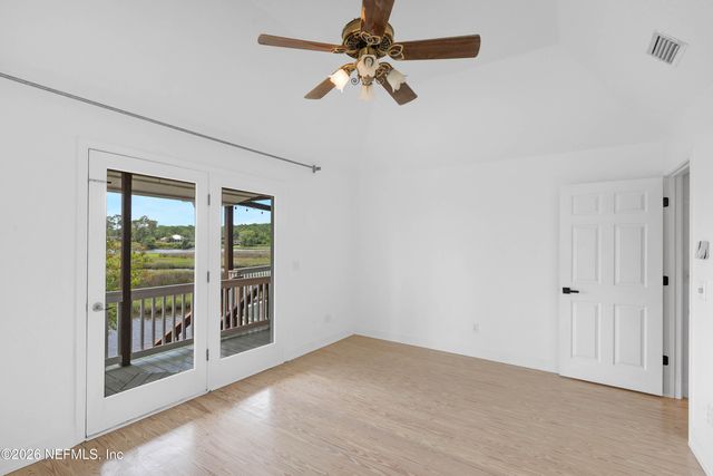 11100 EMUNESS Road, Jacksonville, FL 32218