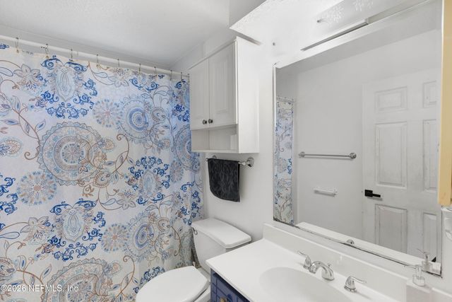 11100 EMUNESS Road, Jacksonville, FL 32218