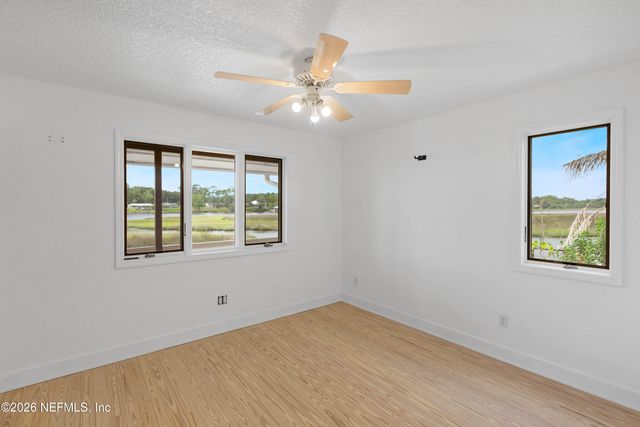 11100 EMUNESS Road, Jacksonville, FL 32218