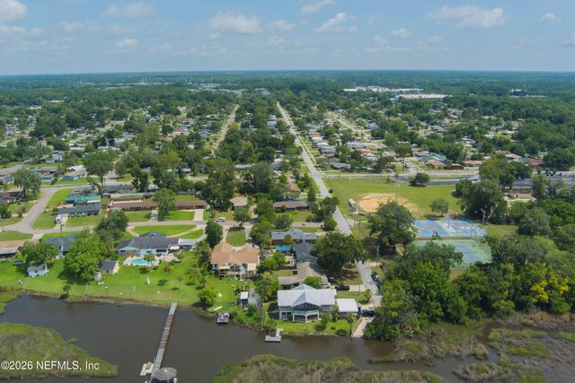 11100 EMUNESS Road, Jacksonville, FL 32218
