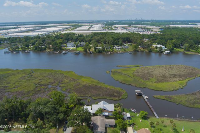 11100 EMUNESS Road, Jacksonville, FL 32218