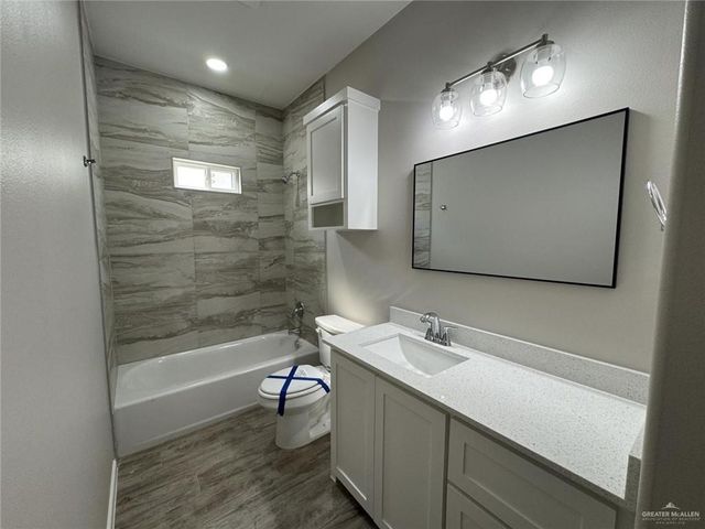 1312 W Sucre Drive 5, Edinburg, TX 78541