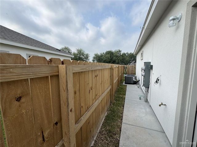 1312 W Sucre Drive 5, Edinburg, TX 78541