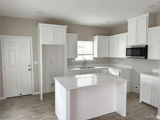 1312 W Sucre Drive 5, Edinburg, TX 78541