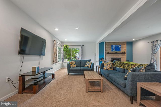 910 WILSON DR, Dover, DE 19904