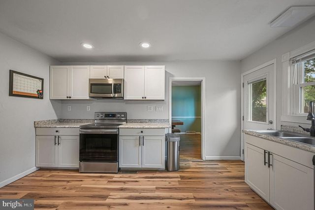 910 WILSON DR, Dover, DE 19904