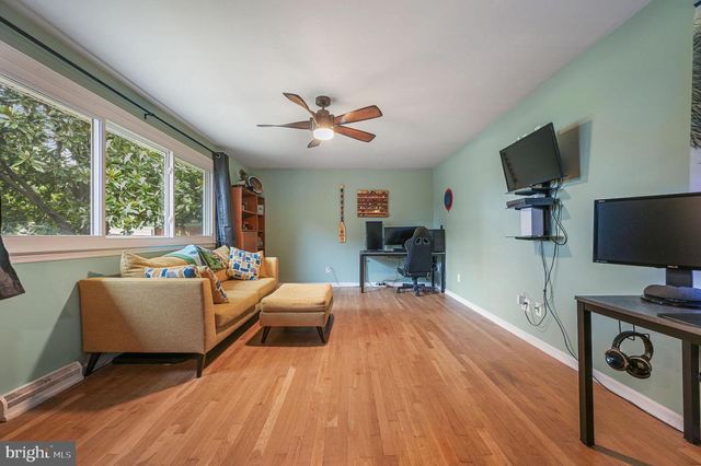 910 WILSON DR, Dover, DE 19904