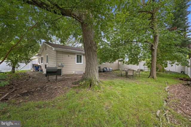 910 WILSON DR, Dover, DE 19904