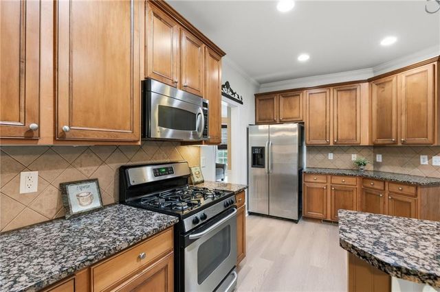 2470 Chandler Grove Dr., Buford, GA 30519