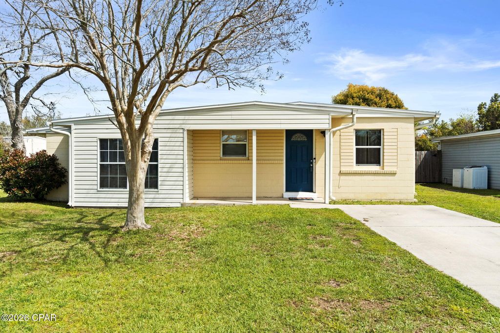 1516 Clay Avenue, Panama City, FL 32405