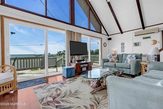 108 Shore Avenue, Surf City, NJ 08008