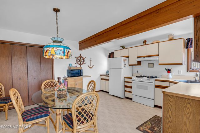 108 Shore Avenue, Surf City, NJ 08008