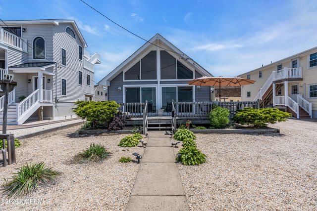 108 Shore Avenue, Surf City, NJ 08008