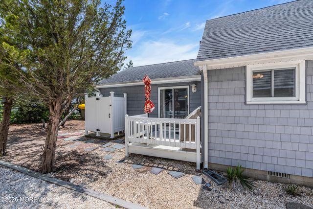 108 Shore Avenue, Surf City, NJ 08008