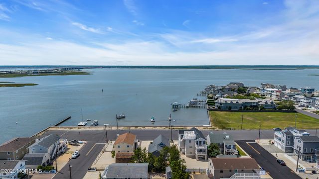 108 Shore Avenue, Surf City, NJ 08008