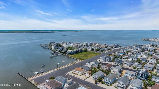 108 Shore Avenue, Surf City, NJ 08008