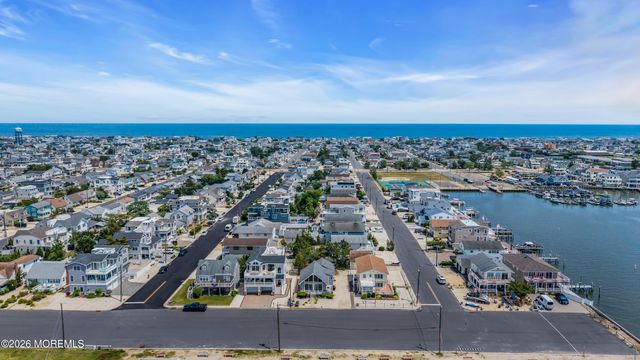 108 Shore Avenue, Surf City, NJ 08008