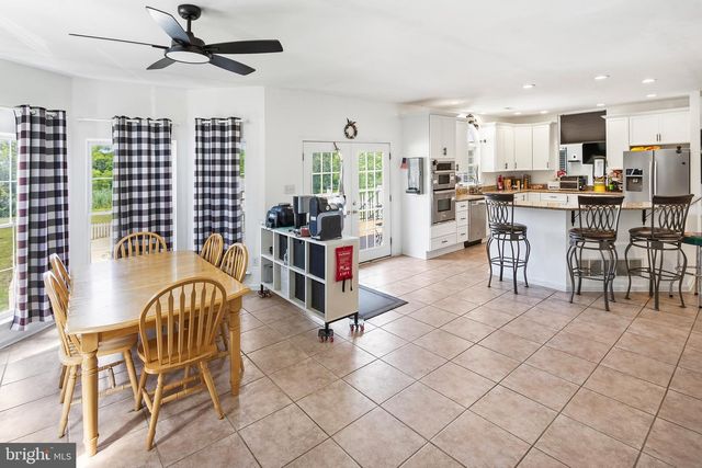 6 SUNSET CT, Swedesboro, NJ 08085