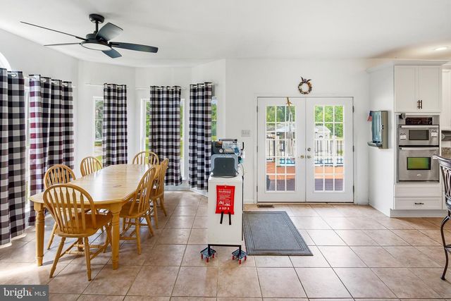 6 SUNSET CT, Swedesboro, NJ 08085