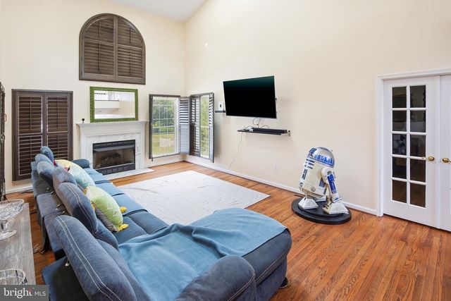 6 SUNSET CT, Swedesboro, NJ 08085