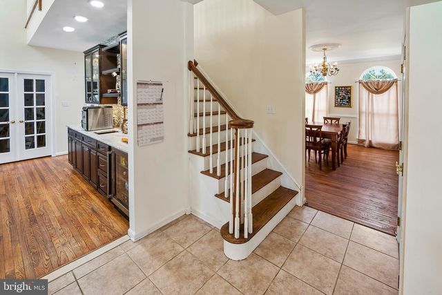 6 SUNSET CT, Swedesboro, NJ 08085