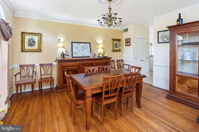 6 SUNSET CT, Swedesboro, NJ 08085