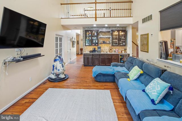6 SUNSET CT, Swedesboro, NJ 08085