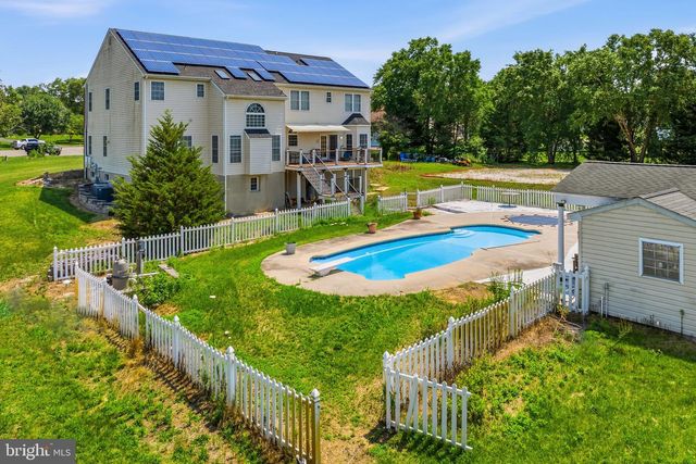 6 SUNSET CT, Swedesboro, NJ 08085