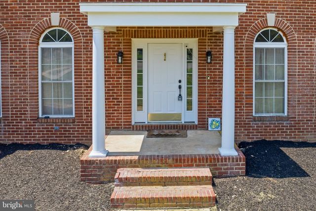 6 SUNSET CT, Swedesboro, NJ 08085
