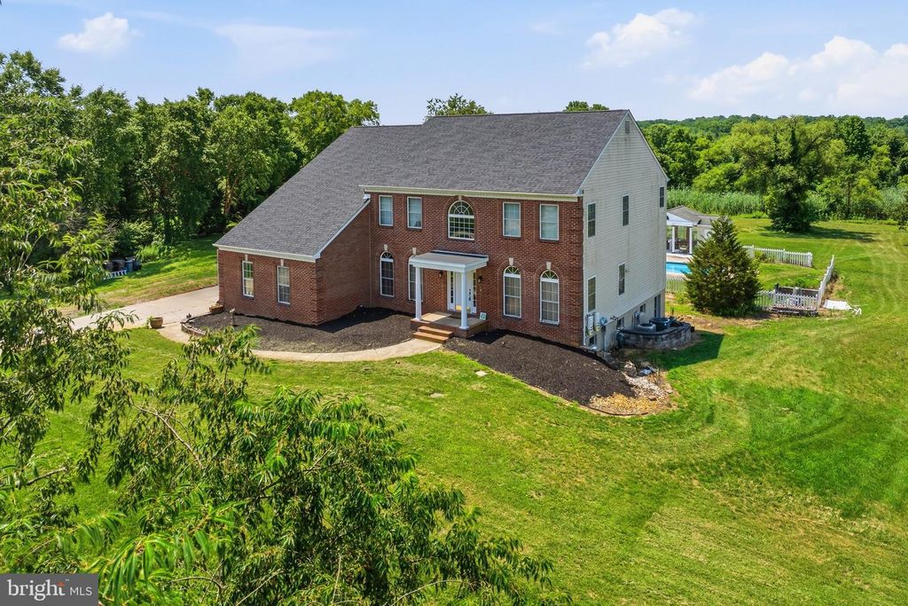 6 SUNSET CT, Swedesboro, NJ 08085