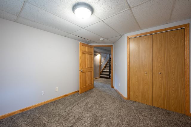 2101 Larry Drive NE, Cedar Rapids, IA 52402