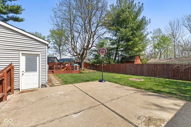 1070 Ross Court, Franklin, IN 46131