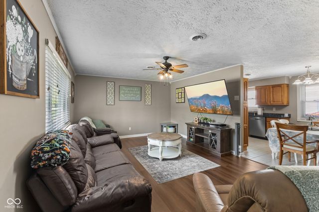1070 Ross Court, Franklin, IN 46131