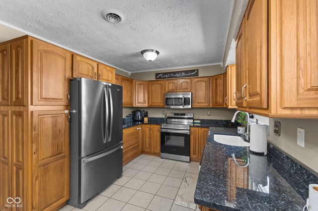 1070 Ross Court, Franklin, IN 46131