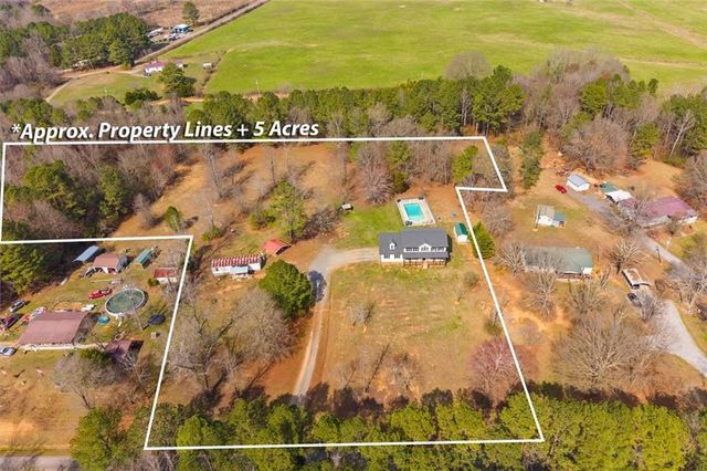923 County Line Road, Resaca, GA 30735