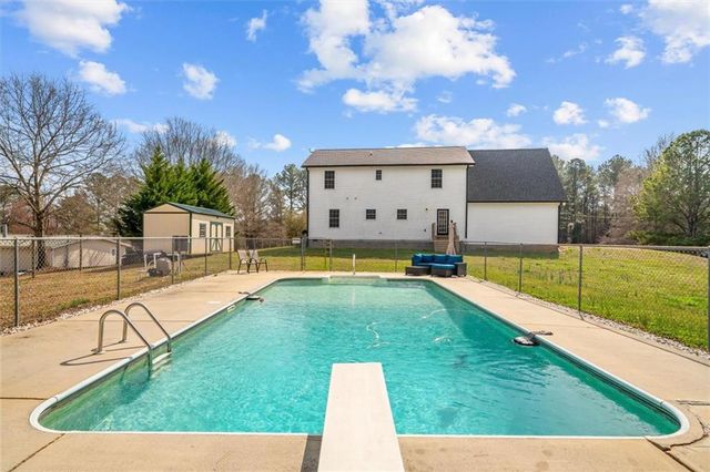 923 County Line Road, Resaca, GA 30735