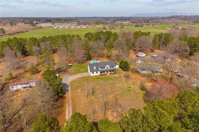 923 County Line Road, Resaca, GA 30735