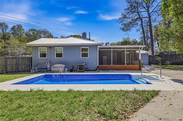 1334 NE 9TH ST, STREET, Gainesville, FL 32601