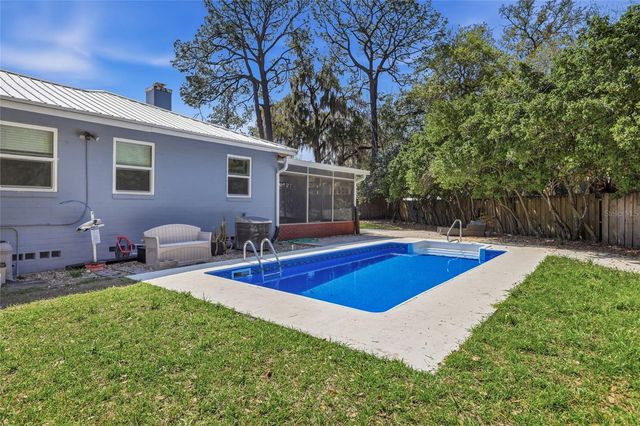 1334 NE 9TH ST, STREET, Gainesville, FL 32601