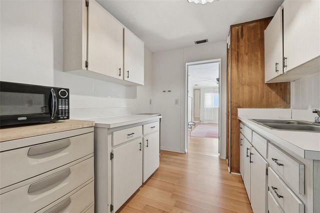 1334 NE 9TH ST, STREET, Gainesville, FL 32601