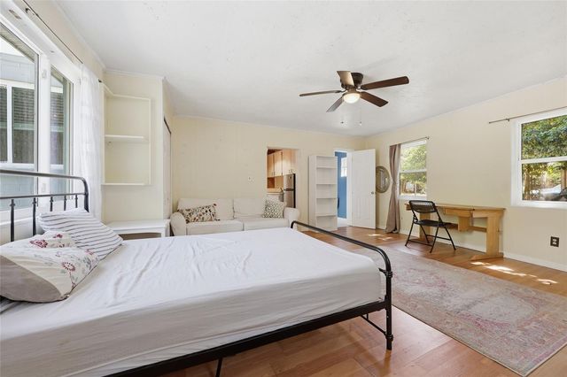 1334 NE 9TH ST, STREET, Gainesville, FL 32601