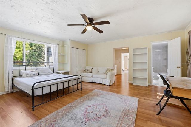 1334 NE 9TH ST, STREET, Gainesville, FL 32601