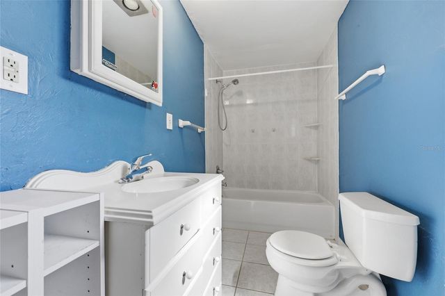 1334 NE 9TH ST, STREET, Gainesville, FL 32601